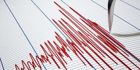 Malatya’da bir dakika arayla iki deprem!