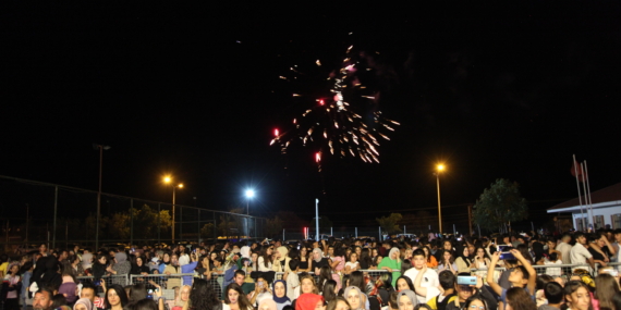 Ahlat’ta ‘Futbol turnuvası’ konserle sona erdi