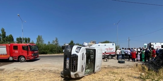 Van’da trafik kazası: 14 yaralı