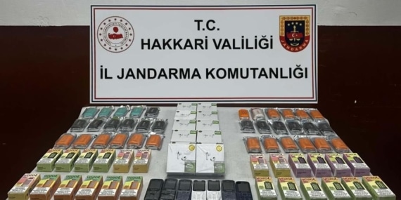 Hakkari’de gümrük kaçağı elektronik malzemeler ele geçirildi