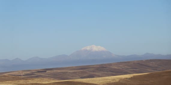 Ağrı ve Kars’ın yüksek kesimlerinde kar, Erzurum’da sis etkili oldu