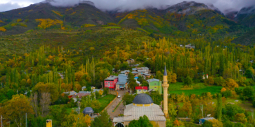 Erzurum'un Tortum ilçesinde sonbahar renkleri hakim oldu