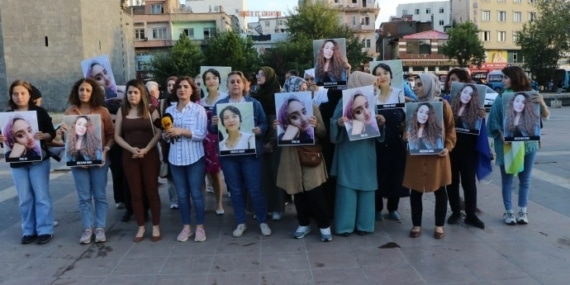 Van’daki taciz olayına karşı sesler yükselmeye devam ediyor