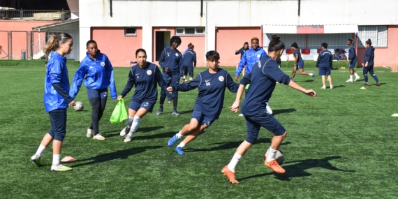 Hakkarigücü Kadın Futbol Takımı ‘gol kraliçesi’ni kadrosuna kattı