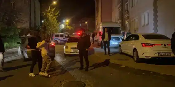 Van Ercişli kız çocuğu 5 saat boyunca kendini polislere arattı