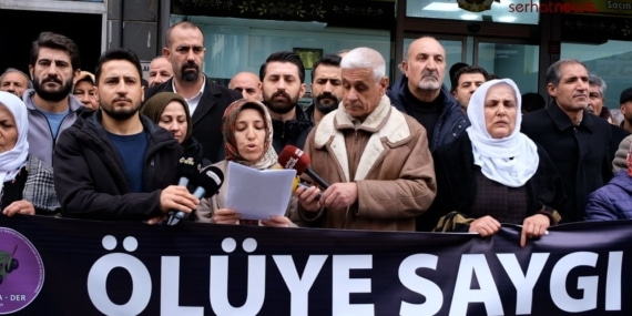 Van’da karton içinde ailelere cenaze gönderilmesi protesto edildi