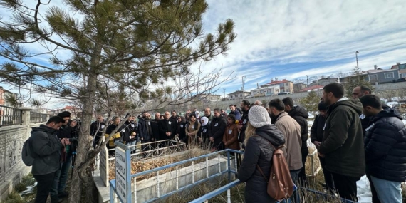 Özgür Gündem Emekçisi Karaağar mezarı başında anıldı