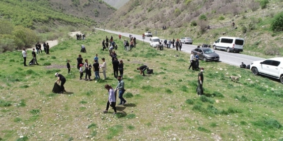 Çatak’ta temizlik seferberliği: İktidarın bıraktığı enkaz temizleniyor