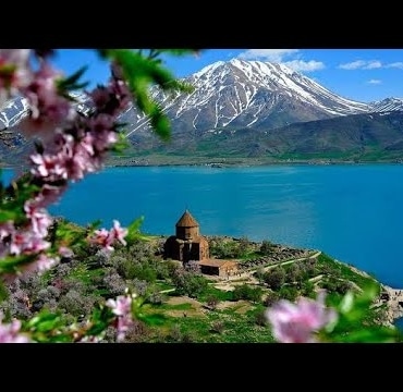 Video Küçük Resmi: Akdamar Adası bahar renklerine büründü