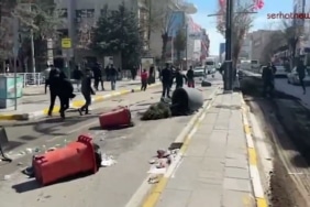 Video Küçük Resmi: Van’da olaylar tüm sokak ve caddelerde sürüyor