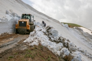 Çalyan ve Feraşin yolu kardan temizlendi - Calyan yolu1