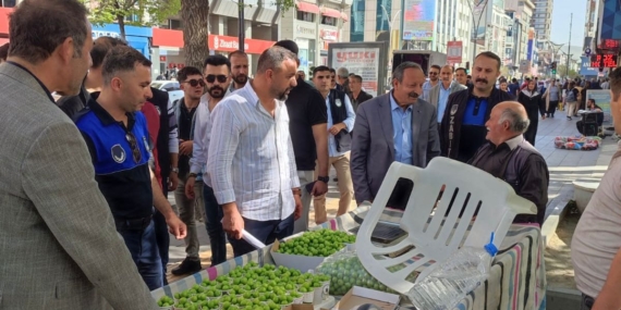 Van Büyükşehir Belediye Eş Başkanlarından seyyar satıcılara: Zabıta ekiplerin uyarılarını dikkate alın