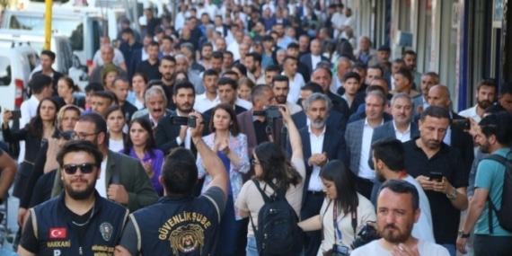 Hakkari’de kayyum’a karşı yürüyüş ve miting düzenlenecek