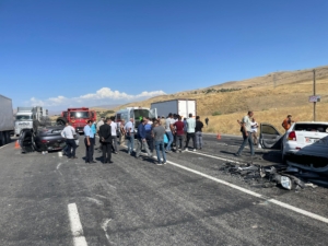 Van'da trafik kazası: 2 ölü 4 yaralı - IMG 20240904 WA0032