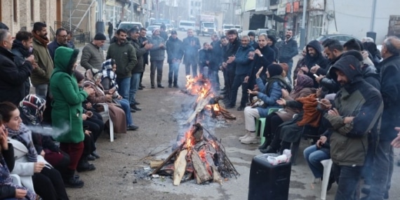 Bahçesaray’da kayyım protestosu devam ediyor