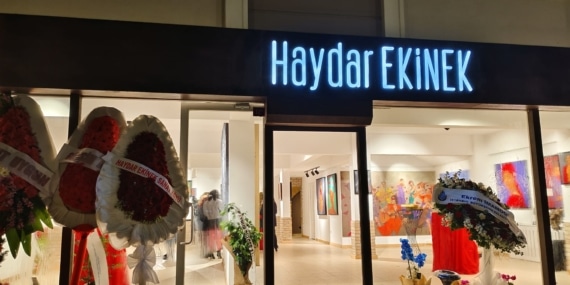 Vanlı Ressam Haydar Ekinek Sanat Galerisi Açıldı