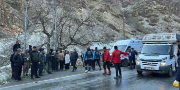 Hakkari’de kayalıklardan düşen genç yaşamını yitirdi