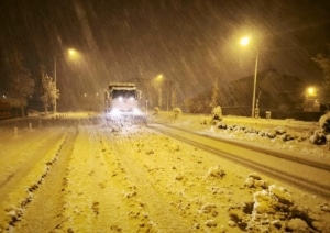 Kar yağışı Van’da hayatı durma noktasına getirdi: 131 yerleşim yerinin yolu ulaşıma kapandı - Van kar1